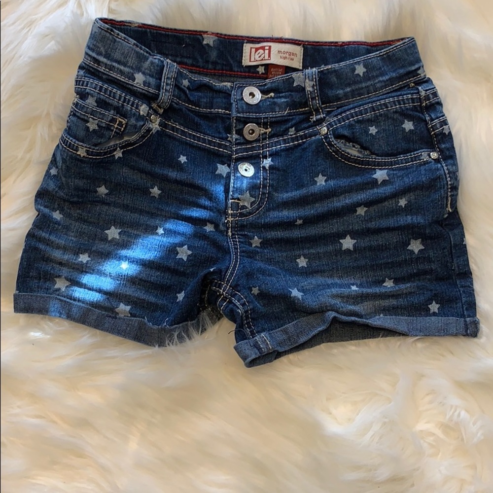 Size 12 star high rise Morgan Jean shorts C1